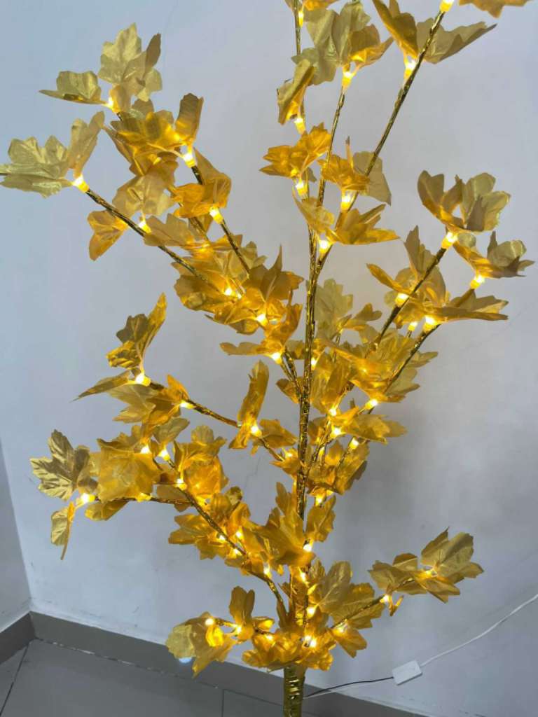 Arbre décoratif lumineux