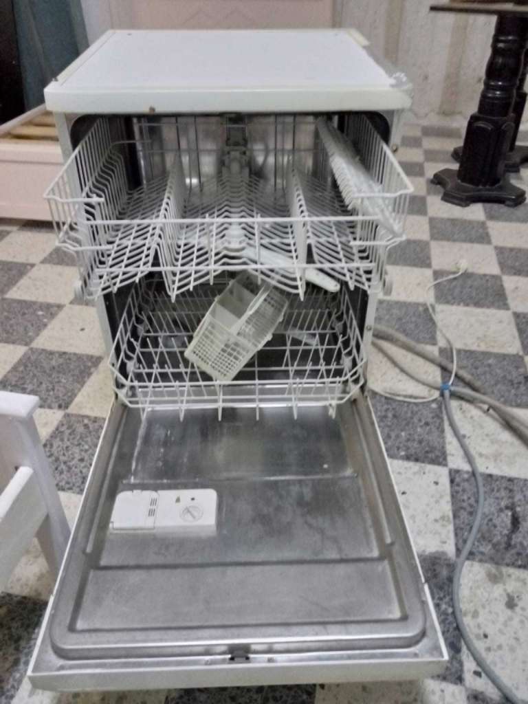 Lave vaisselle a vendre à mahdia ☎️ 94.013.109