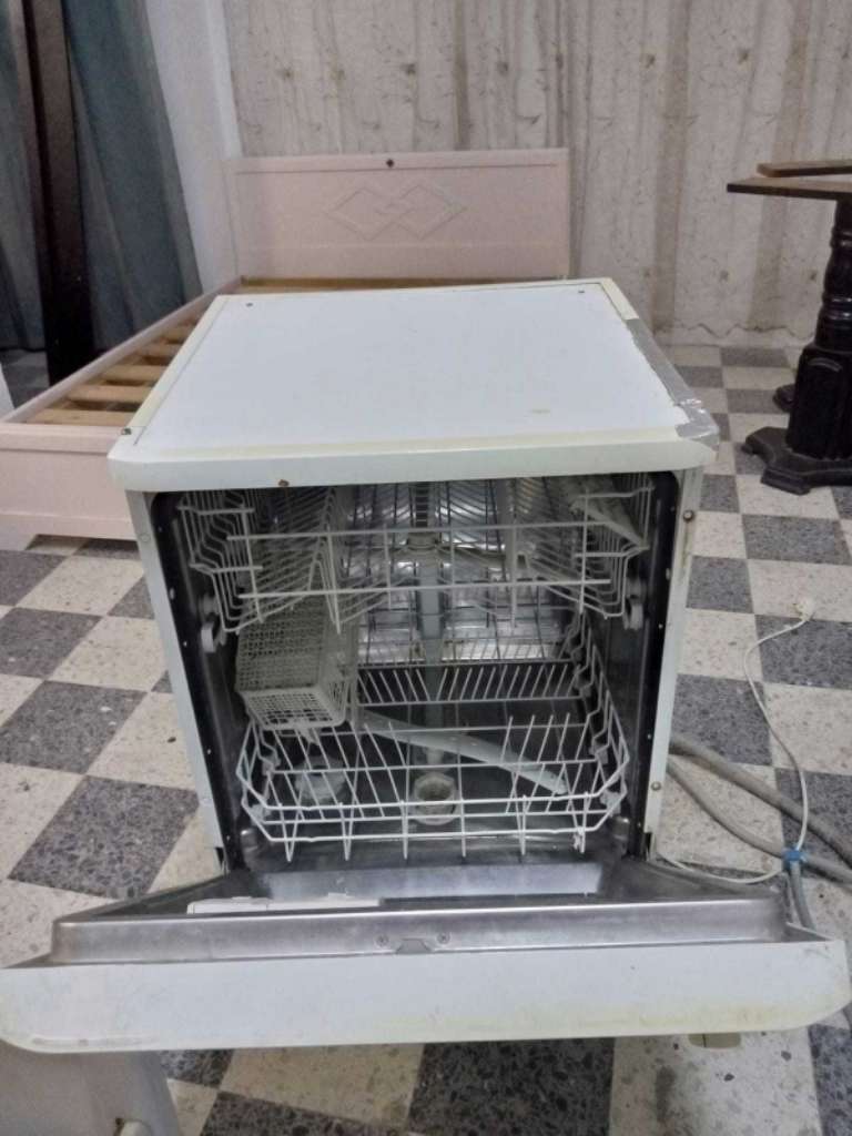 Lave vaisselle a vendre à mahdia ☎️ 94.013.109