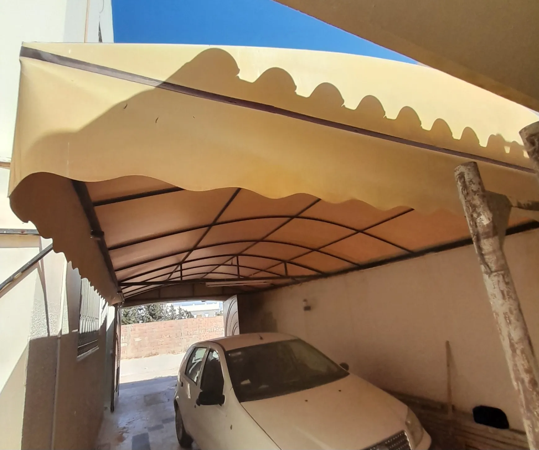 تيندة للبيع