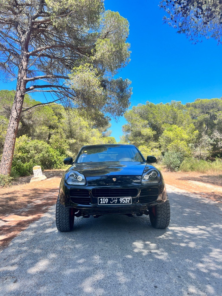 Porsche Cayenne GTS v8