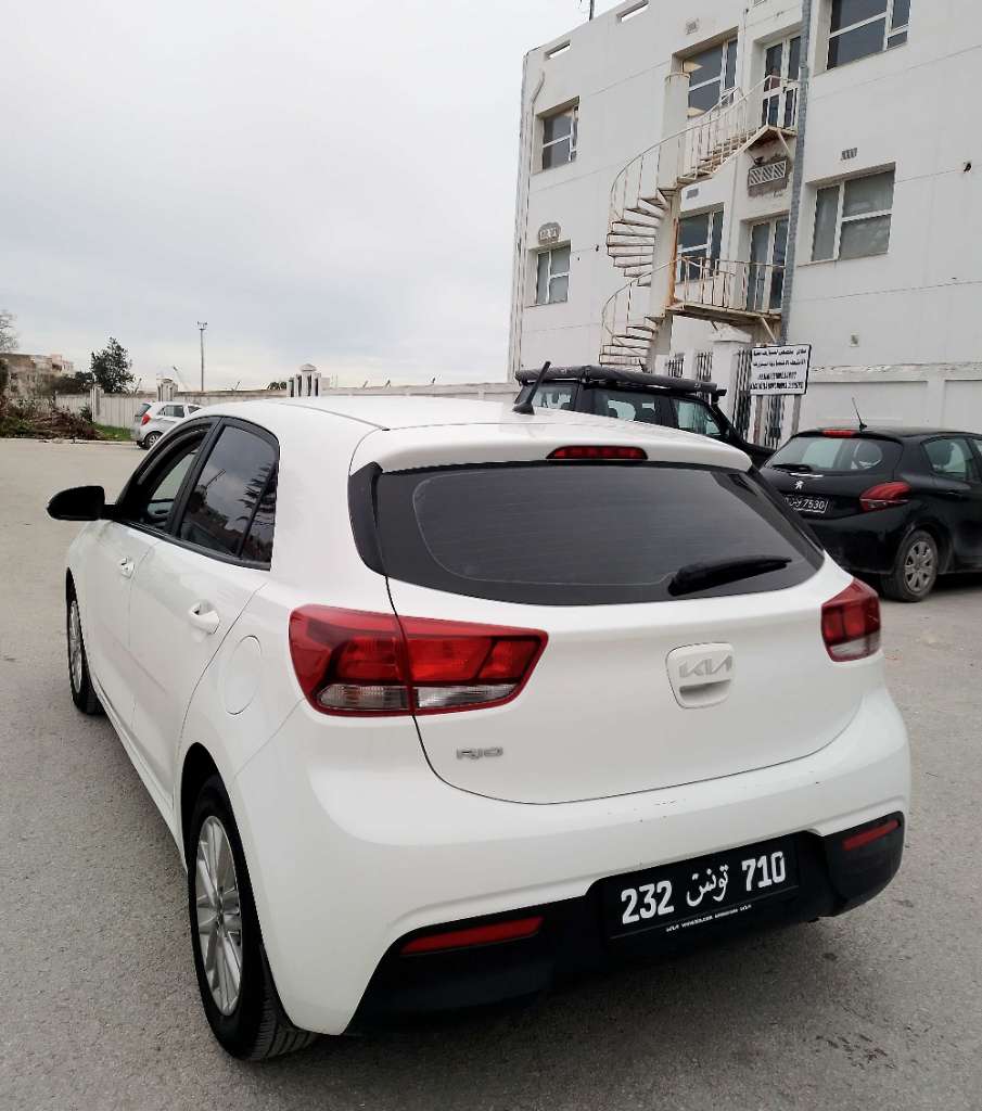 KIA RIO PREMIERE MAIN