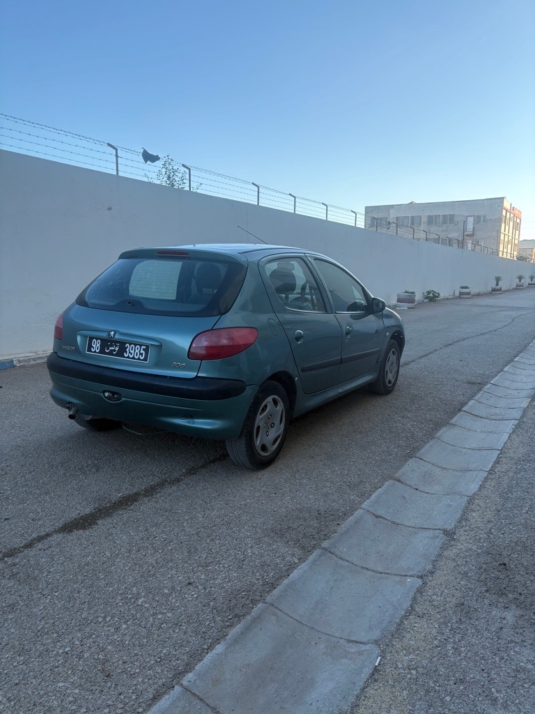 Peugeot 206