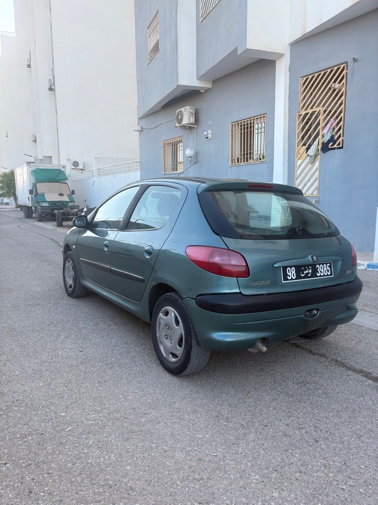 Peugeot 206