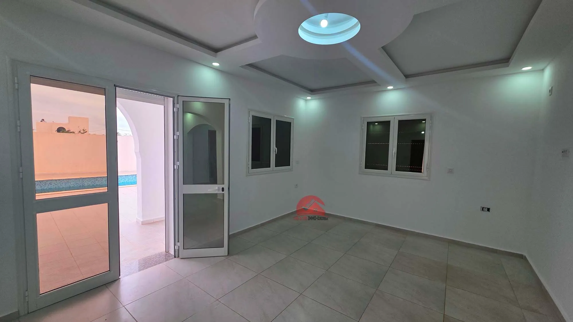 A LOUER VILLA SANS MEUBLES À HOUMT SOUK DJERBA - RÉF L767