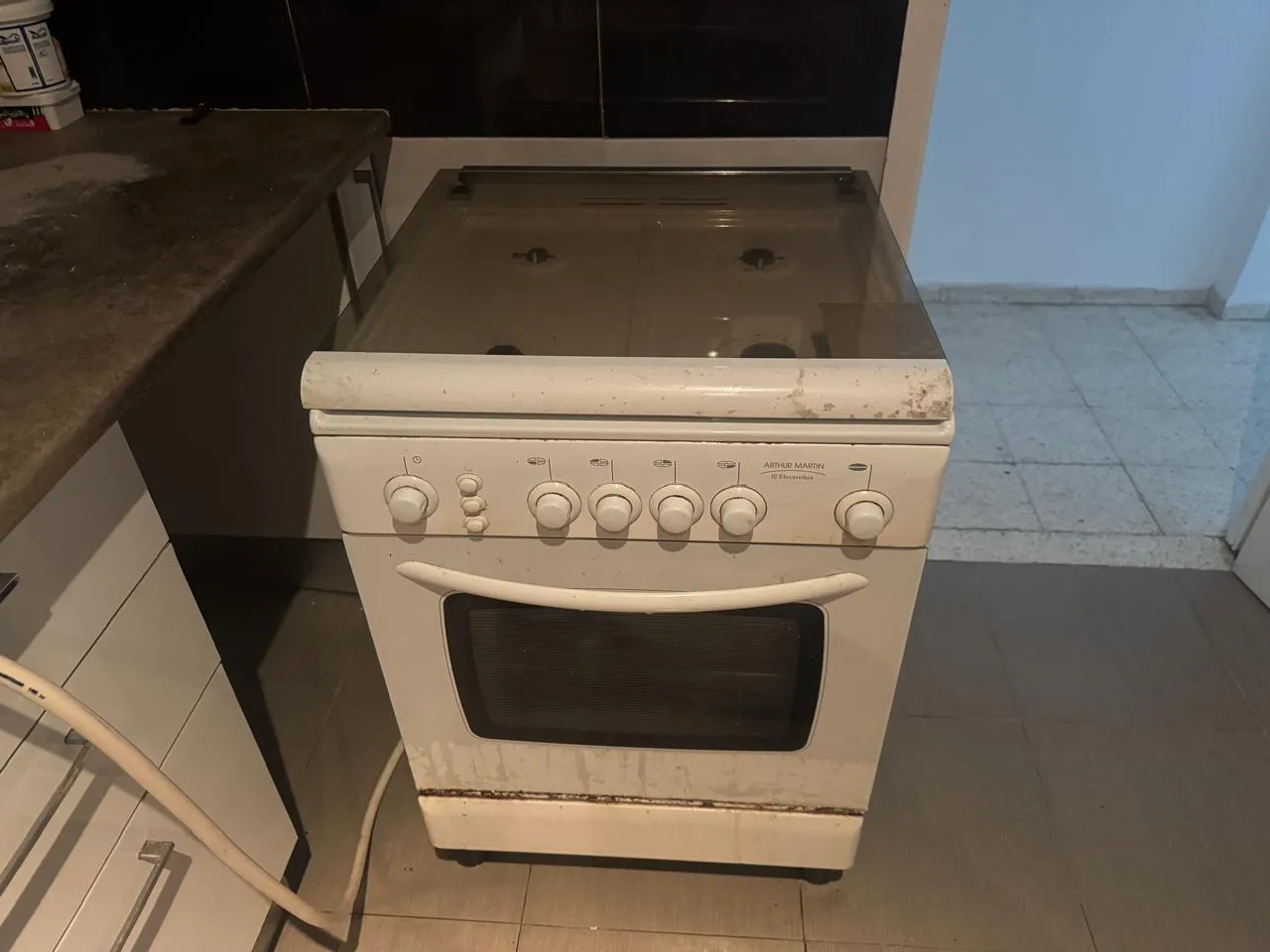 Cuisinière à Gaz ARTHUR MARTIN AMG60BL 60cm 4 Feux - Blanc