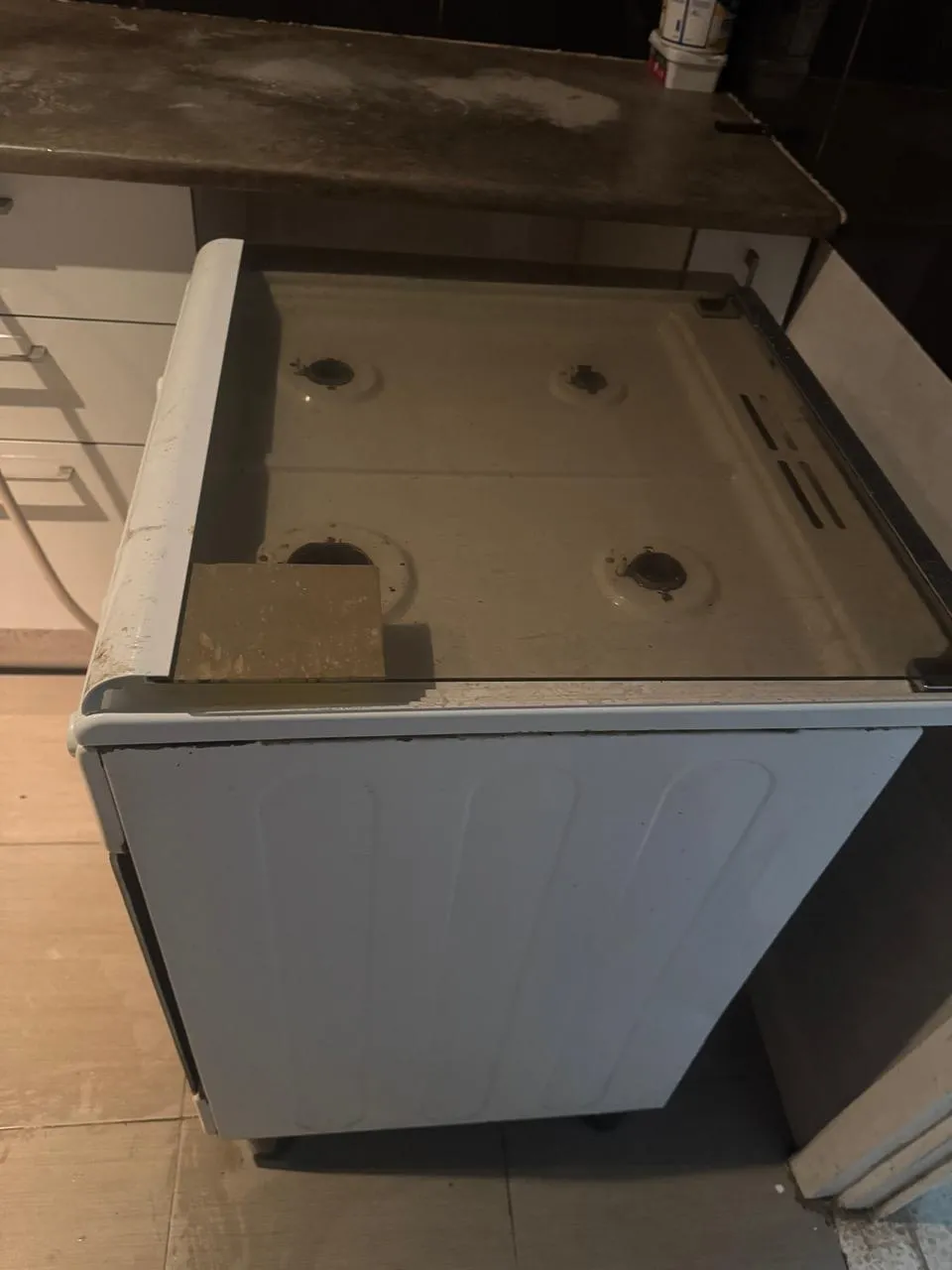 Cuisinière à Gaz ARTHUR MARTIN AMG60BL 60cm 4 Feux - Blanc