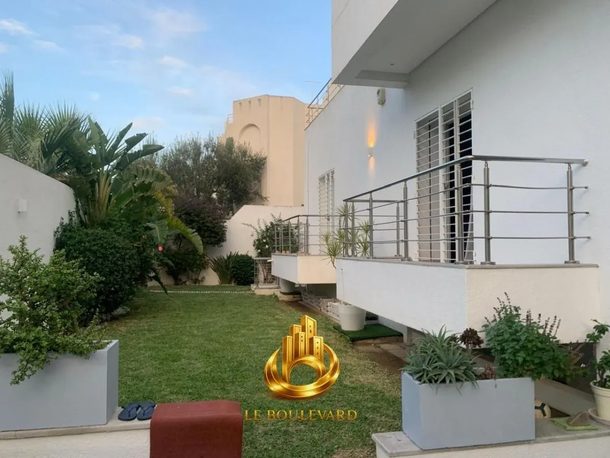 A Vendre Villa R+2 Haut Standing à Sidi Mahersi, Nabeul 