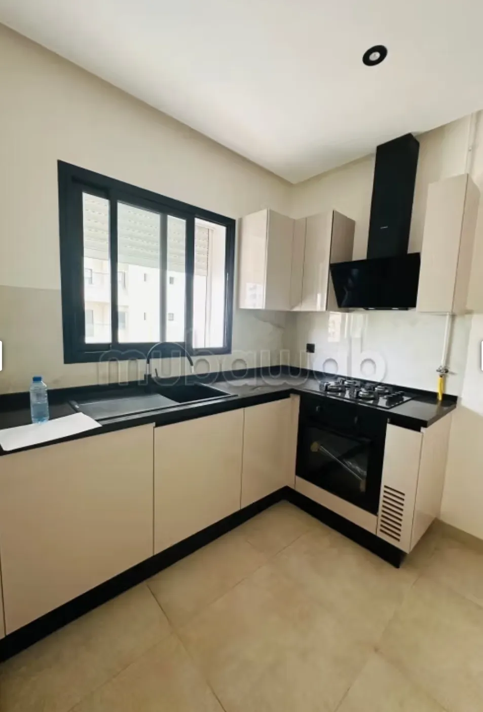 Location S1 vide à Jardin De Carthage 