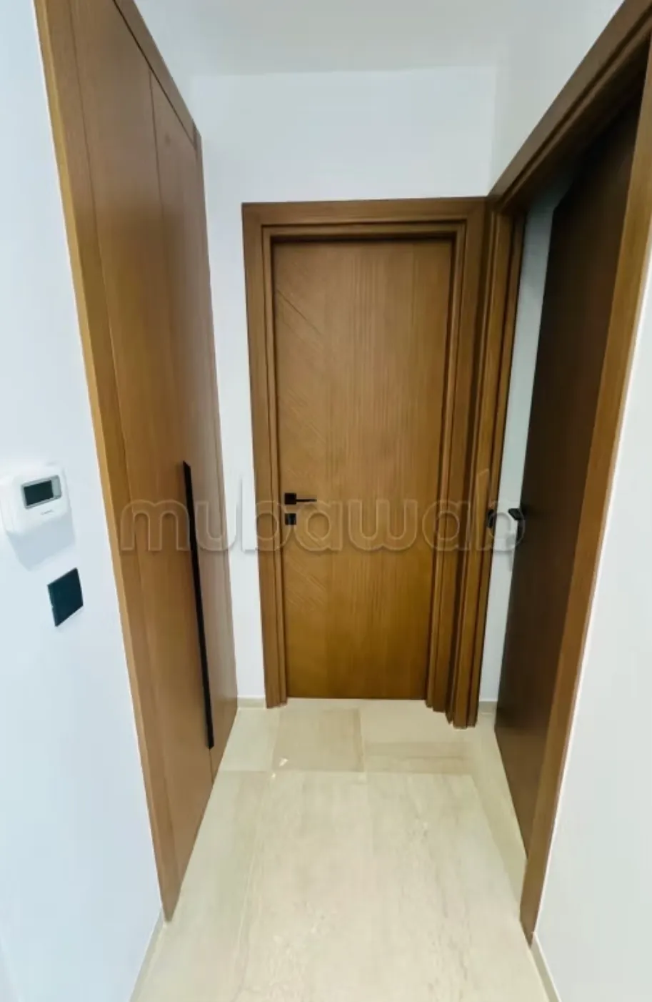 Location S1 vide à Jardin De Carthage 