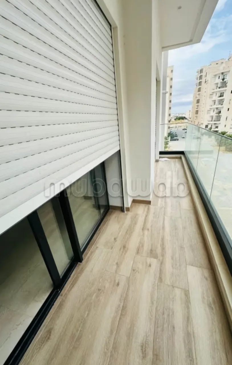 Location S1 vide à Jardin De Carthage 