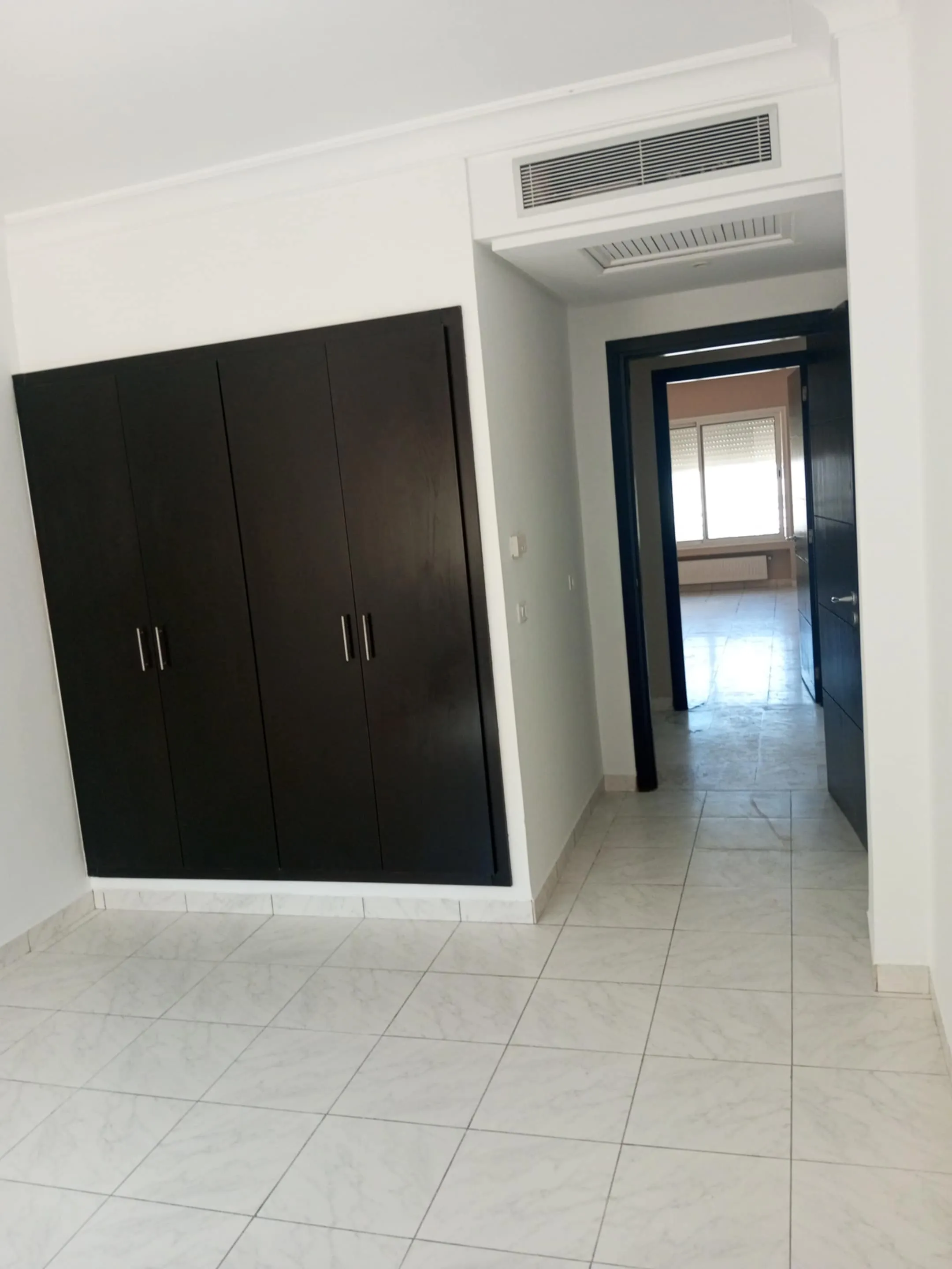 un appartement s+3 Haut Standing au 6émre étage a louer situé a Manzah 9c