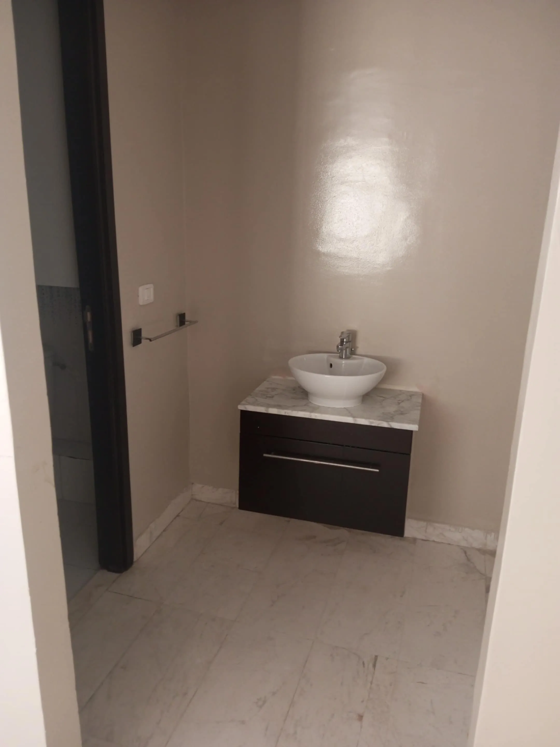 un appartement s+3 Haut Standing au 6émre étage a louer situé a Manzah 9c