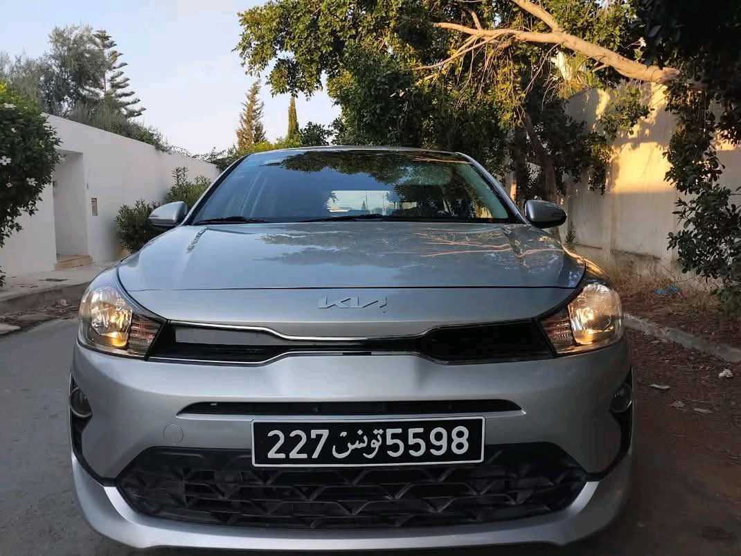 KIA RIO COUPÉ PREMIÈRE MAIN EN EXCELLENT ÉTAT