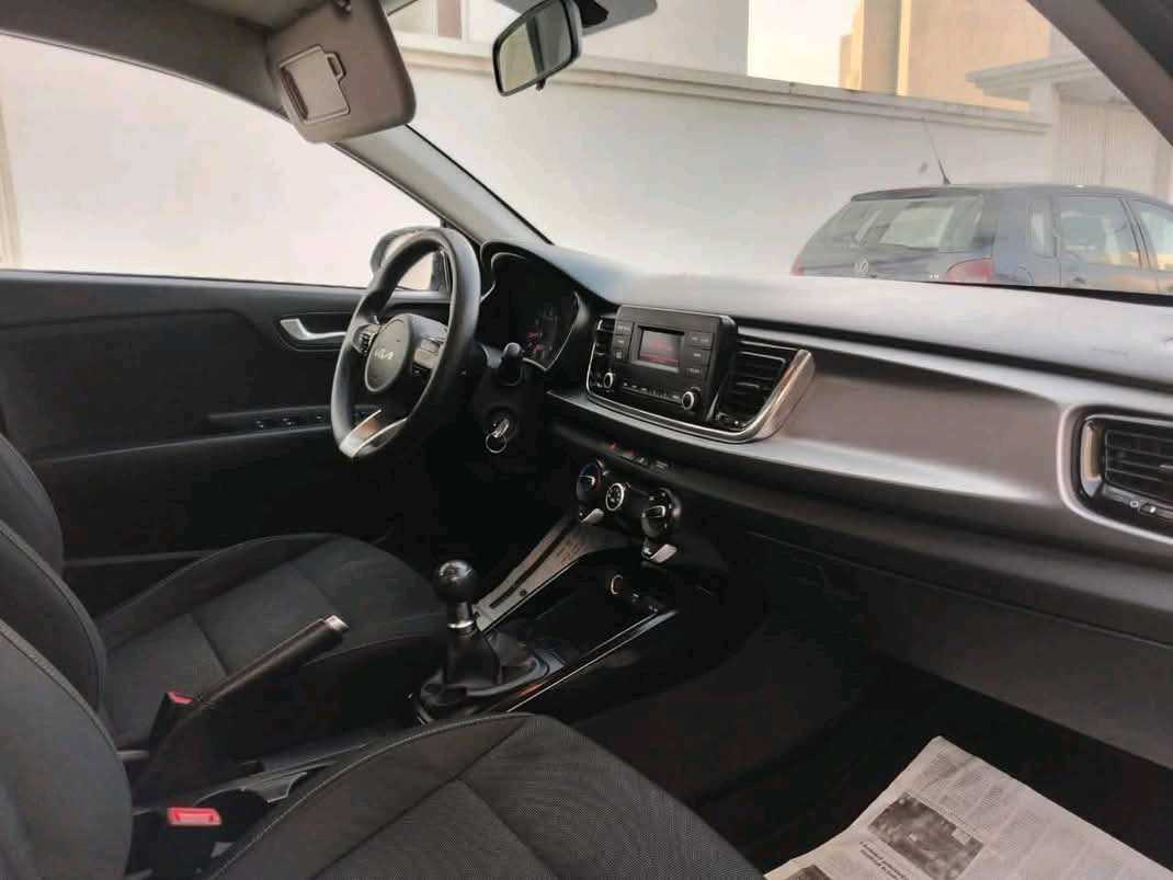 KIA RIO COUPÉ PREMIÈRE MAIN EN EXCELLENT ÉTAT