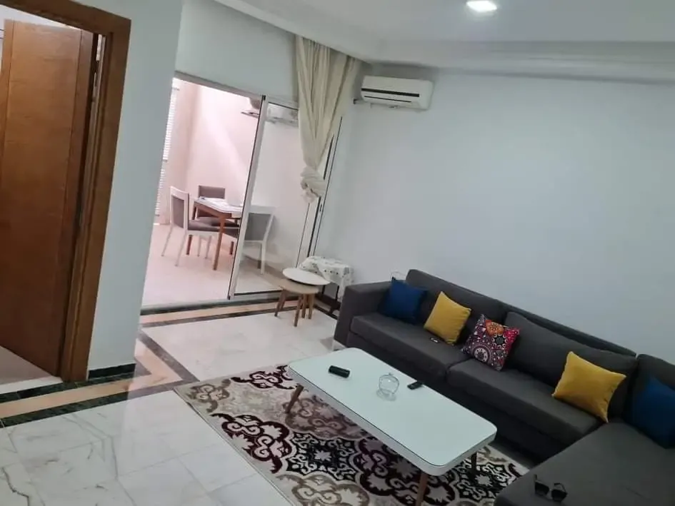 a louer s1 studio meuble par jour nuitee