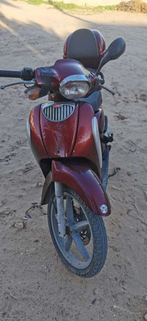 avendre aprilia scarabeo 