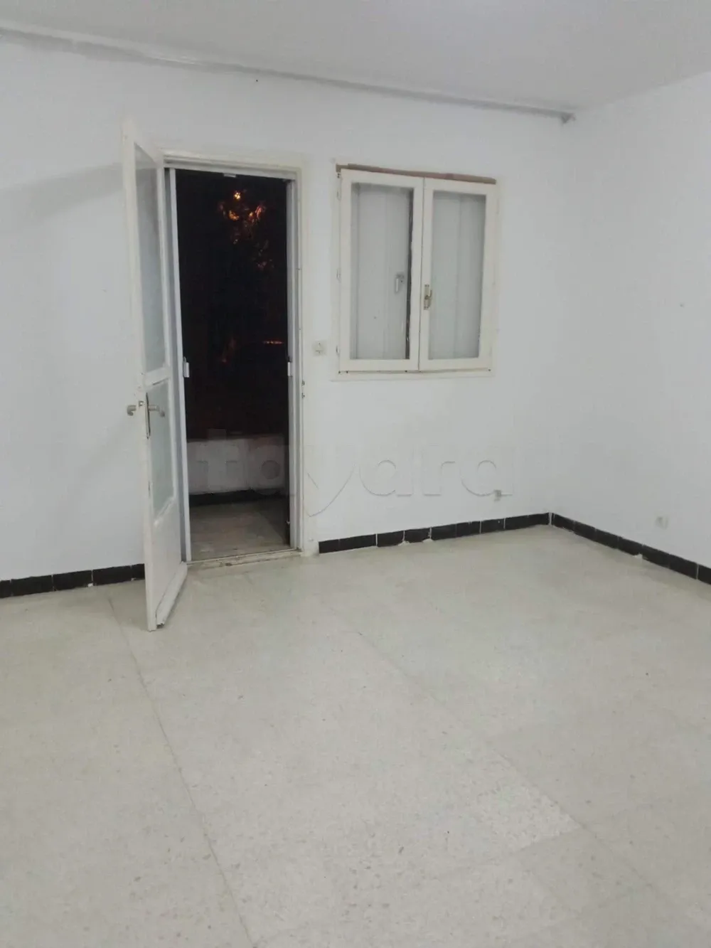 un appartement s+3 vide au rdc a louer situé a cité olympique