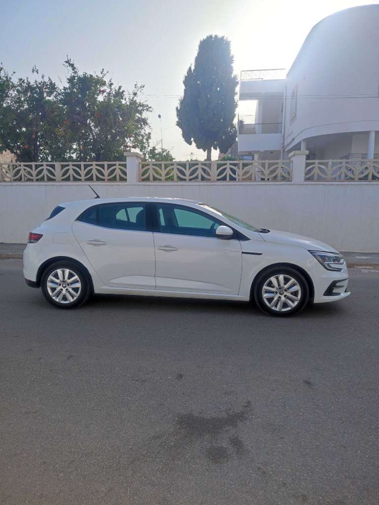 RENAULT MÉGANE 4