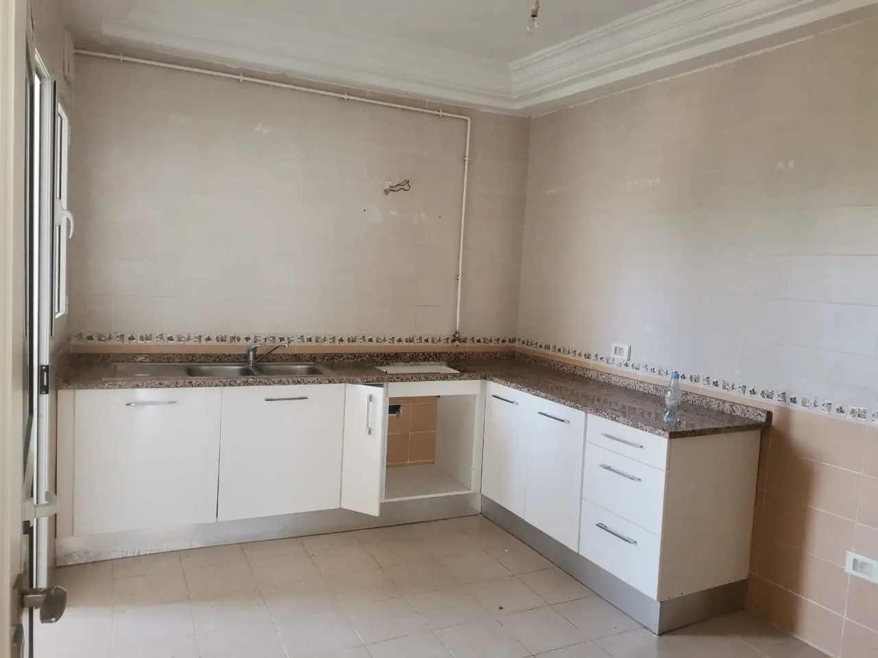A vendre S+2 a Cité Sahafa