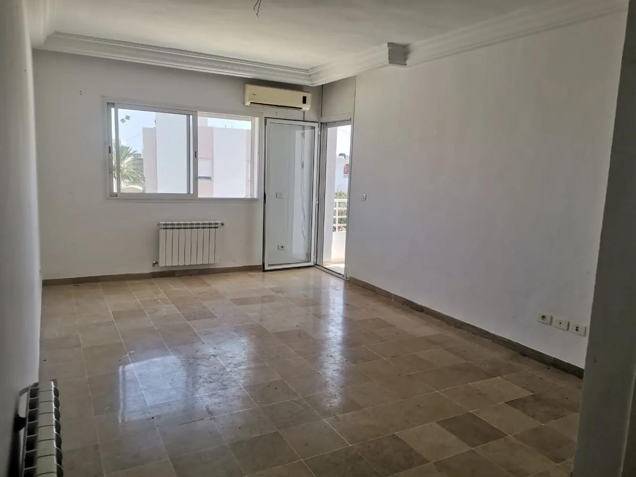 A vendre S+2 a Cité Sahafa