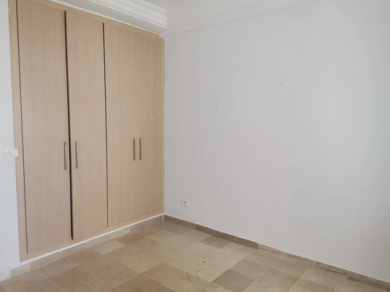 A vendre S+2 a Cité Sahafa
