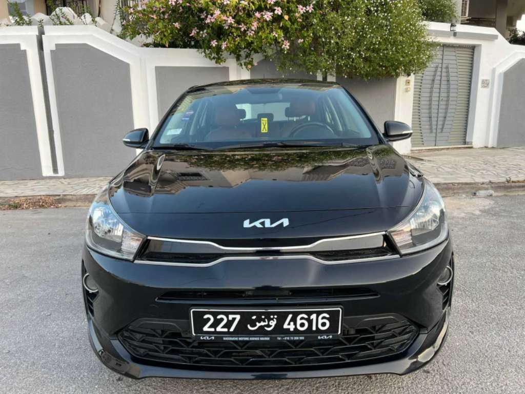 KIA RIO COUPÉ PREMIÈRE MAIN EN EXCELLENT ÉTAT 