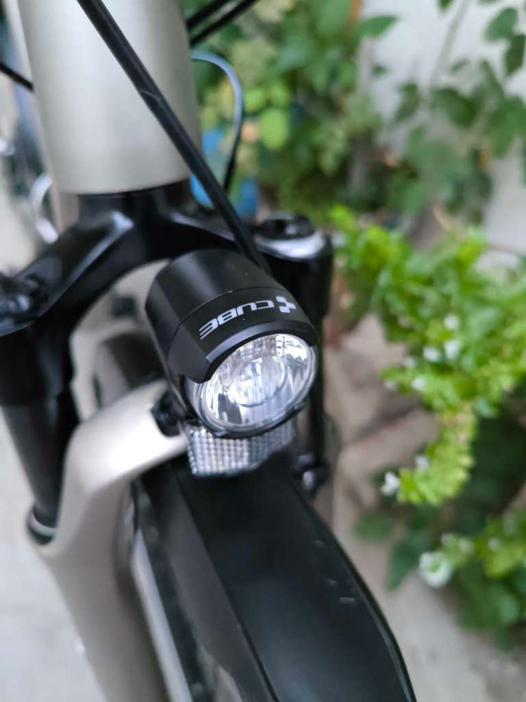 Vélo Trekking Cube