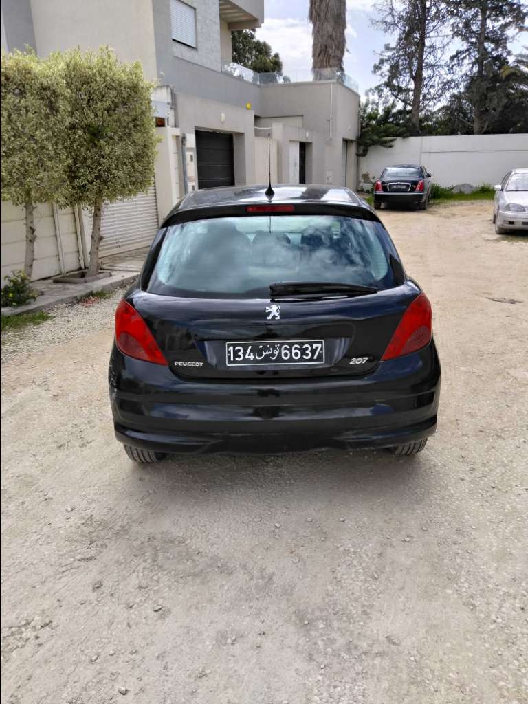 207 en très bonne etat