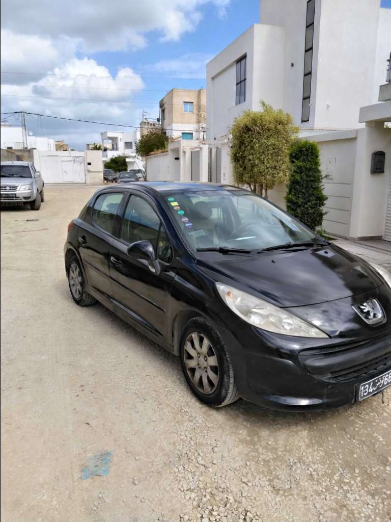 207 en très bonne etat