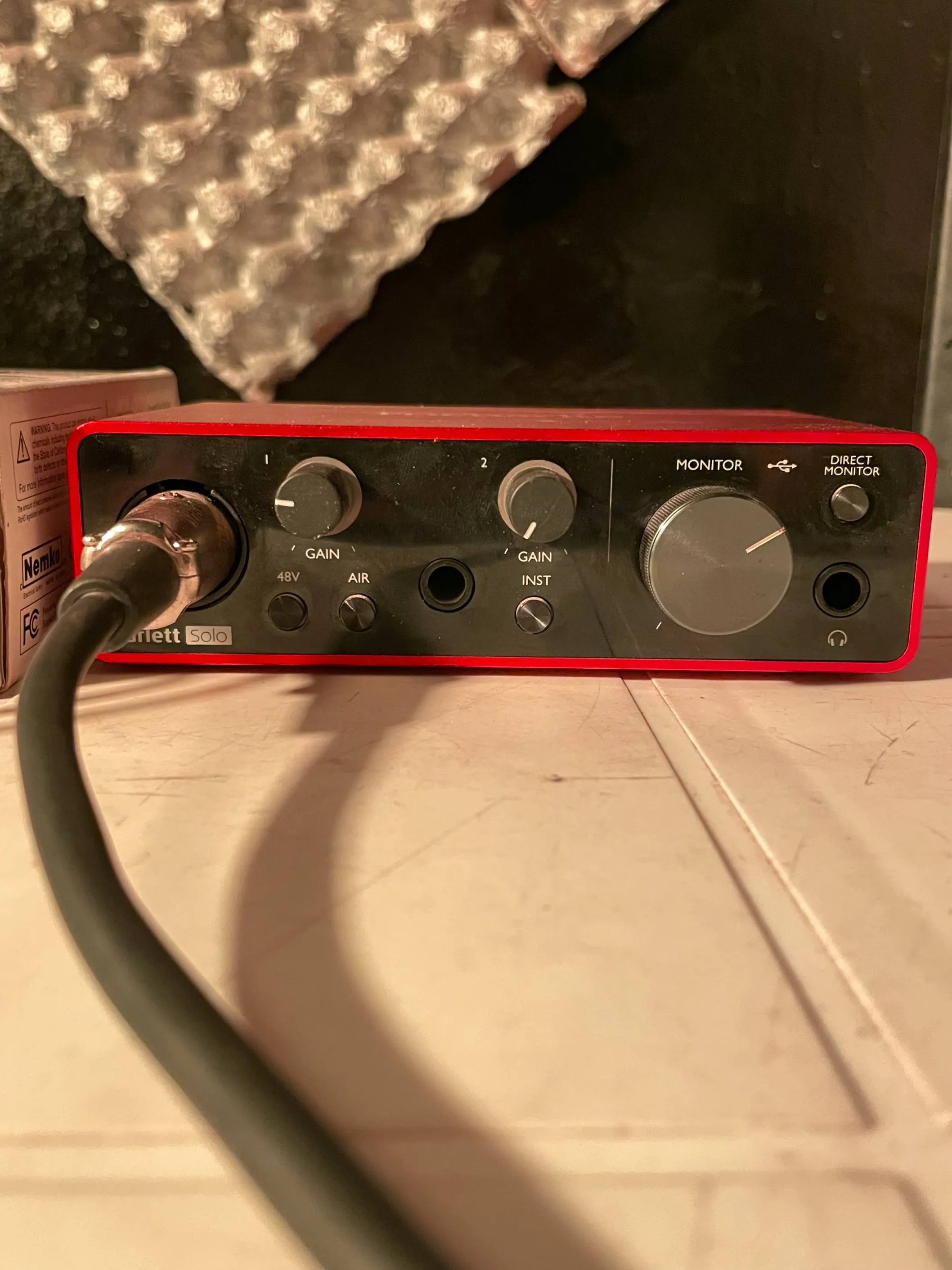 Rode NT1 + Sheild + Scarlett3 Solo + AKG