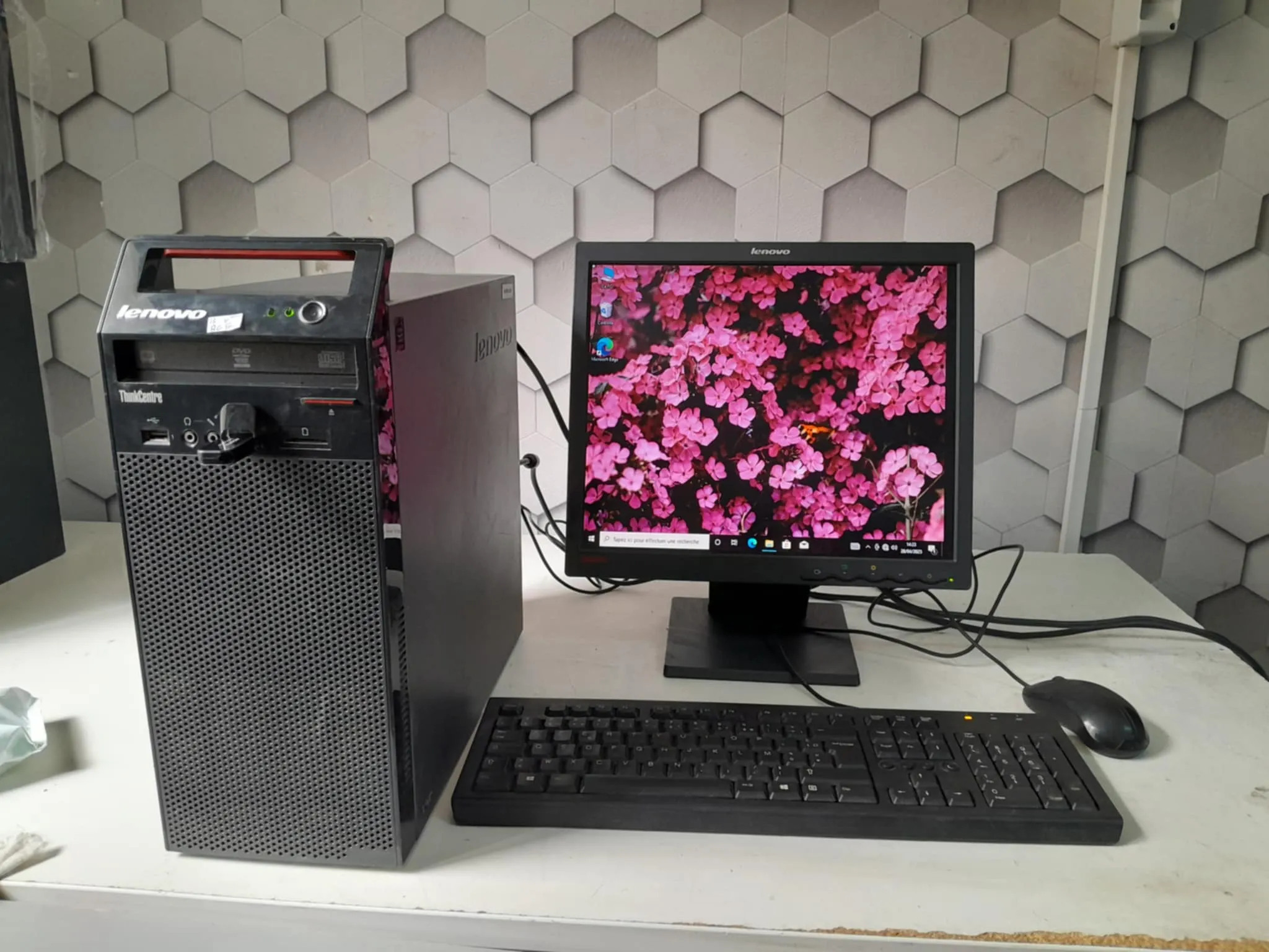 PC COMPLET LENOVO i3/ 4éme 8g/500disque