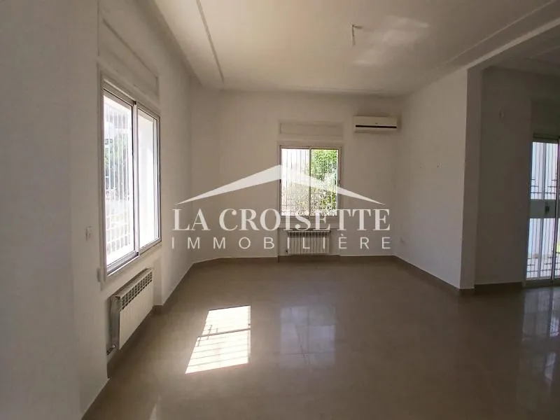 Villa S+5 avec jardin au Lac1 MVL0139