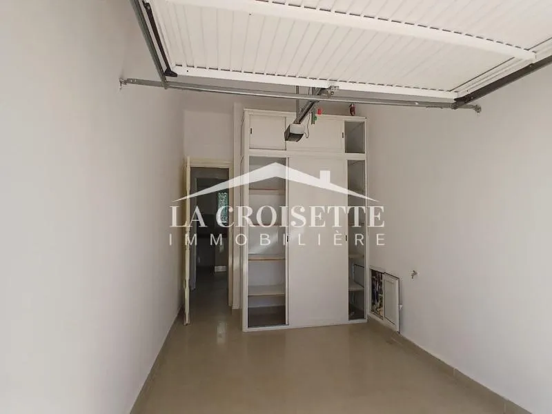 Villa S+5 avec jardin au Lac1 MVL0139