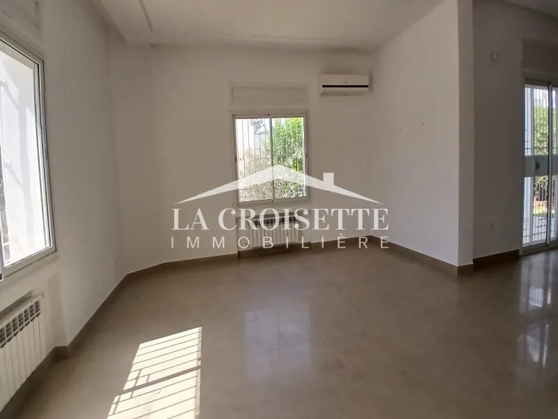 Villa S+5 avec jardin au Lac1 MVL0139