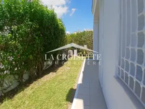Villa S+5 avec jardin au Lac1 MVL0139