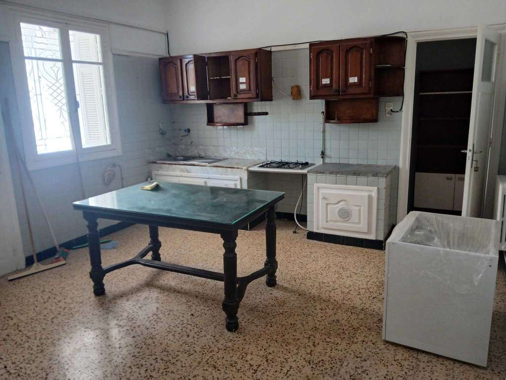 A louer villa pour société S+7 situé  Sousse 3 cadero