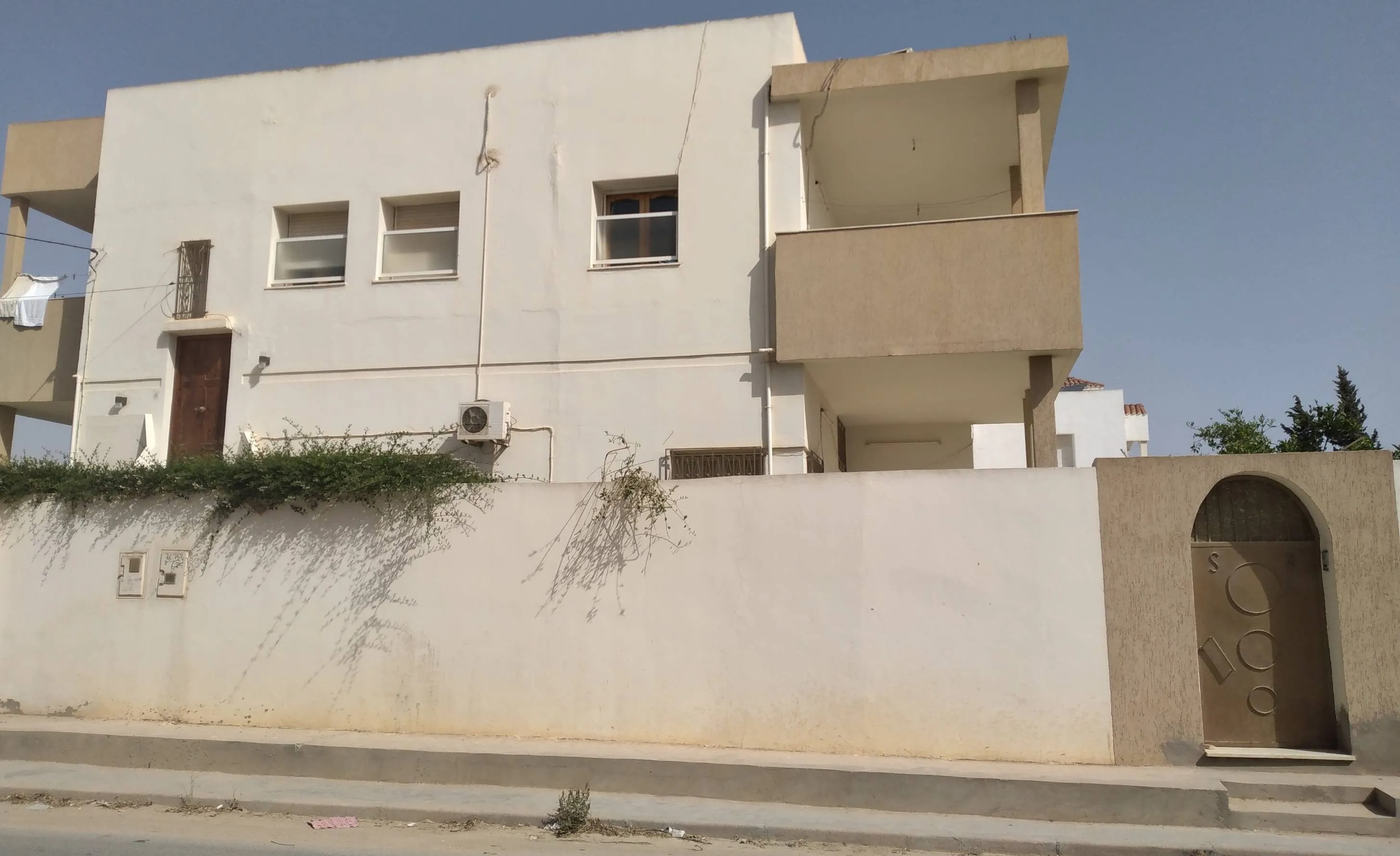 A vendre Villa de 2 étages