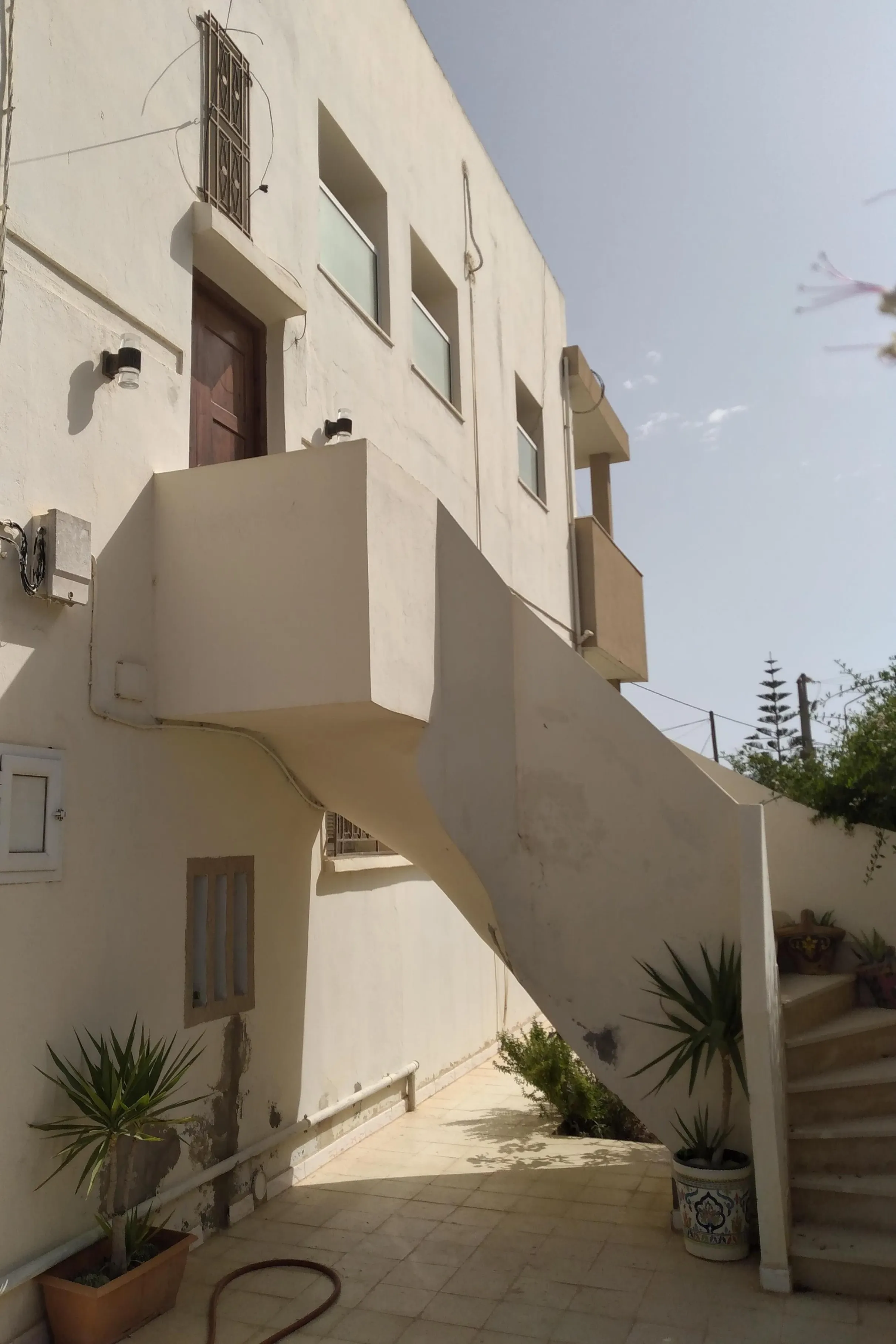 A vendre Villa de 2 étages