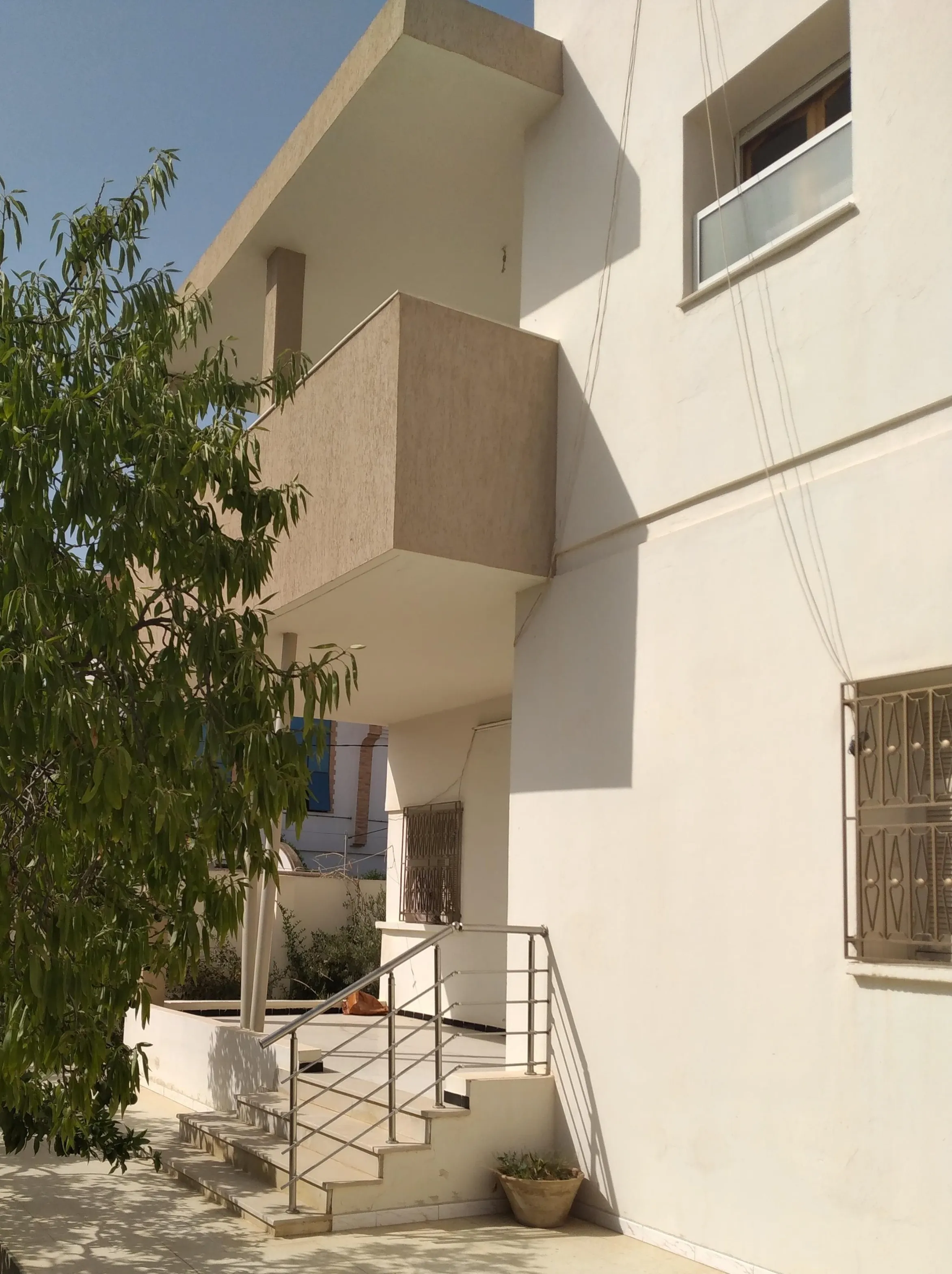 A vendre Villa de 2 étages