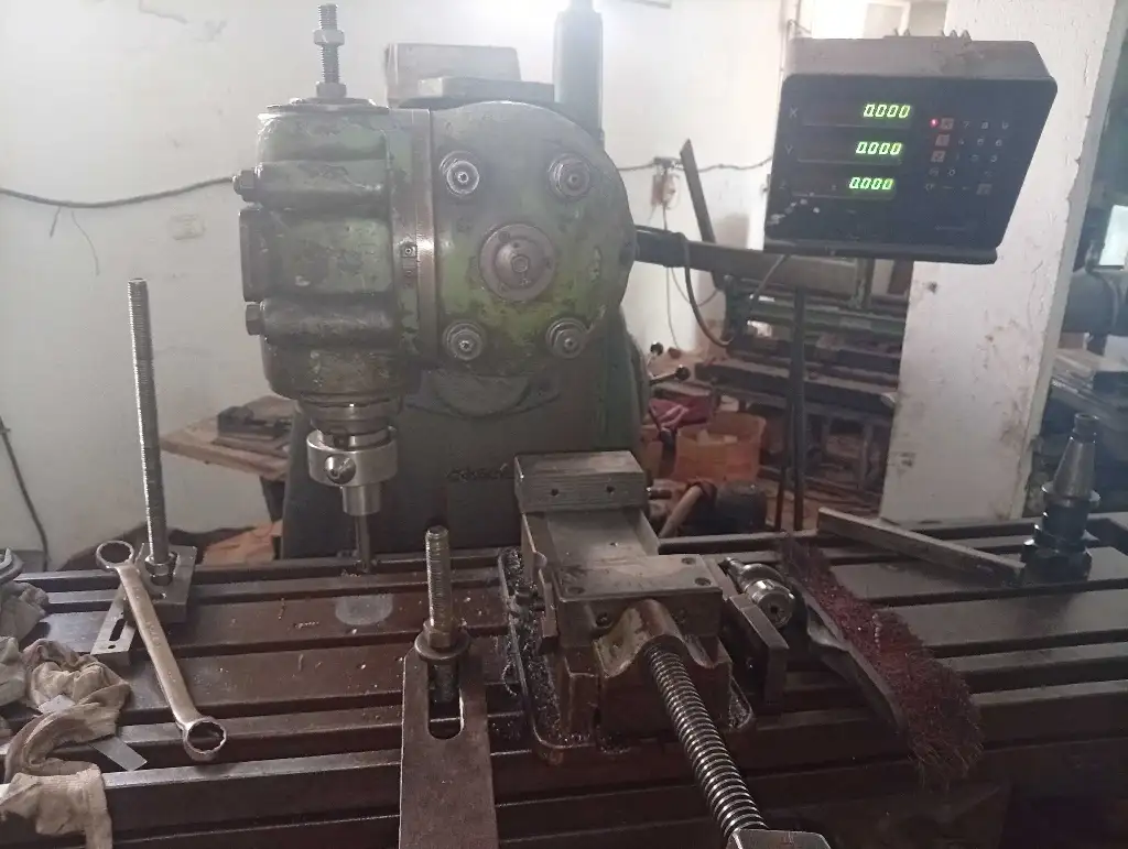a vendre des machines de fabrication industrielle