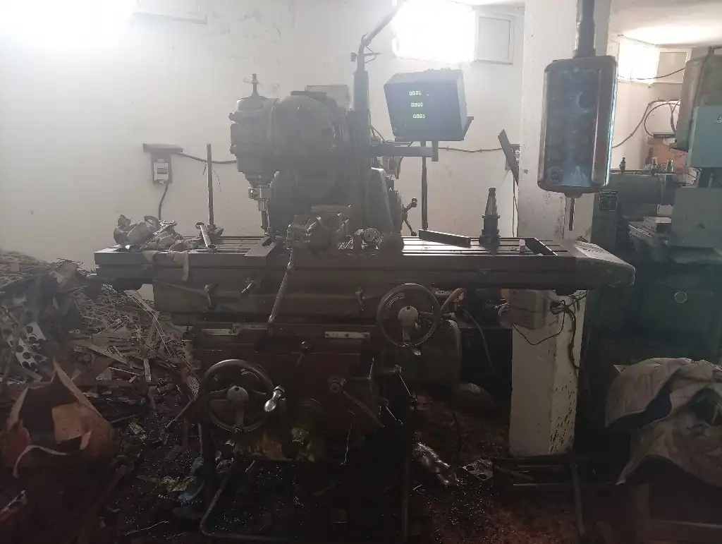 a vendre des machines de fabrication industrielle 