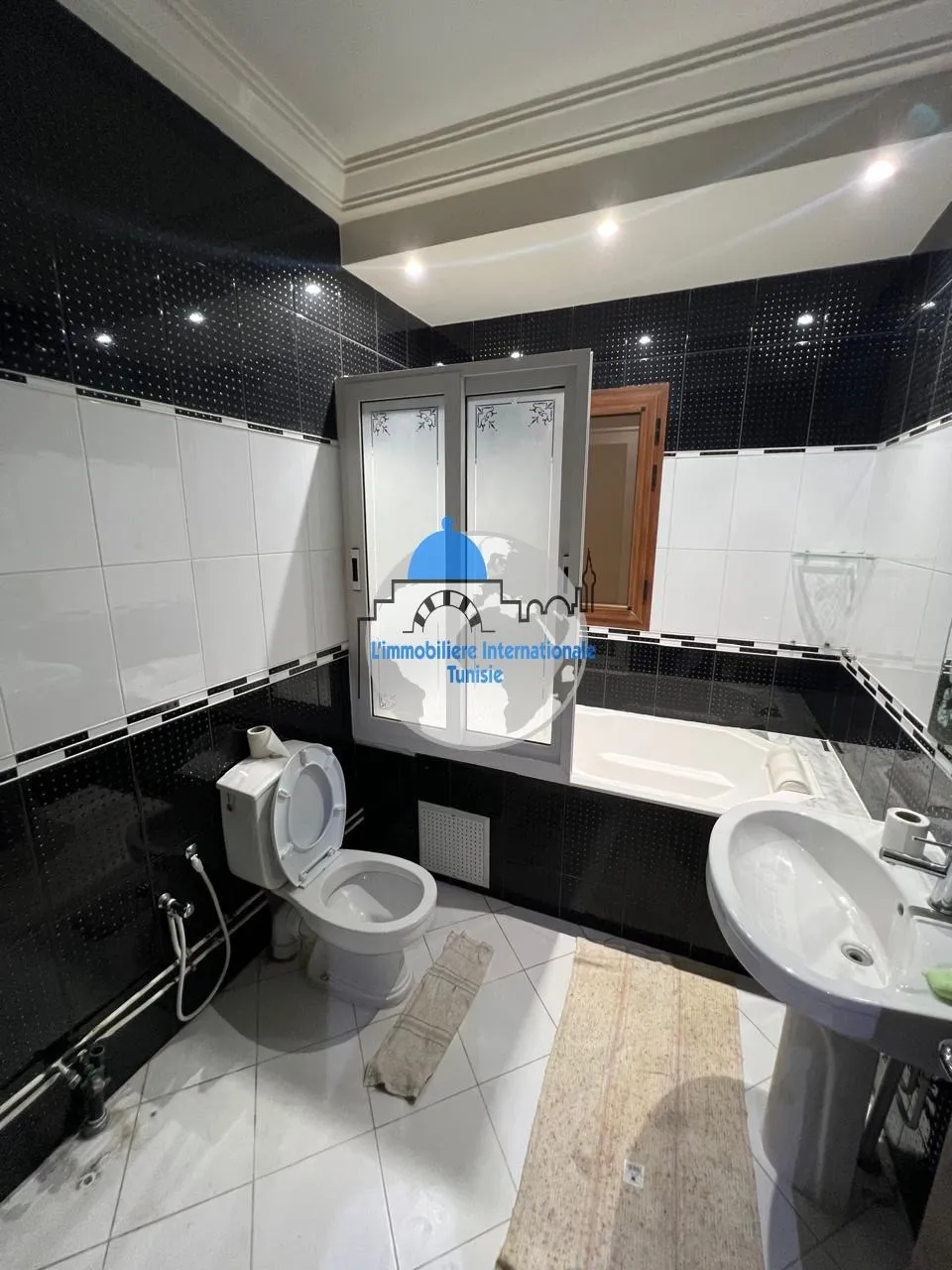 Location un magnifique S+3 non meublé au RDC  -à Hammam Sousse