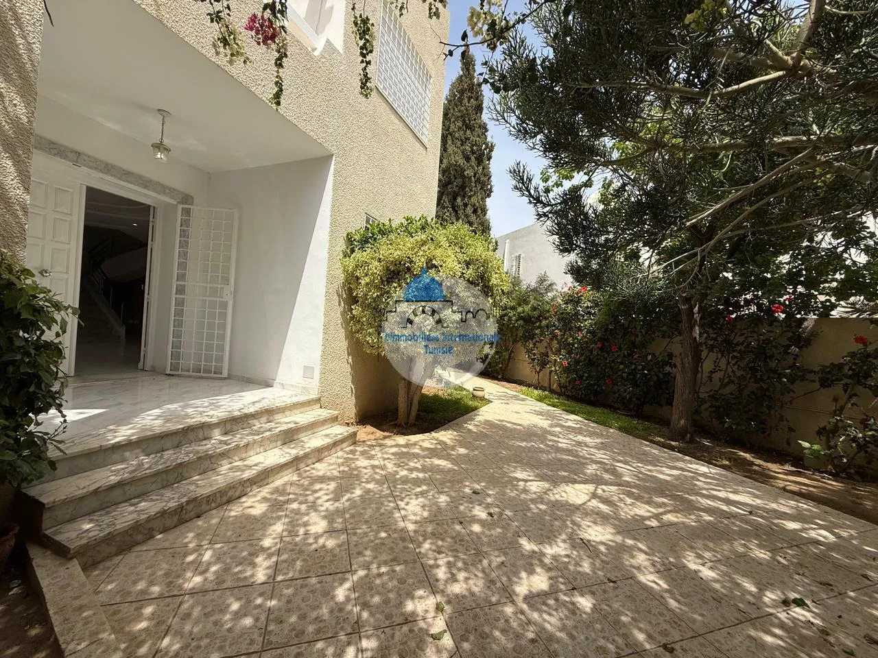 A louer un spacieux villa S+5 à Sahloul