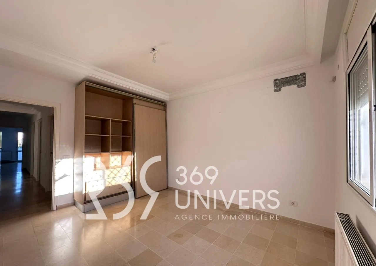 Etage de villa avec balcon à La Marsa