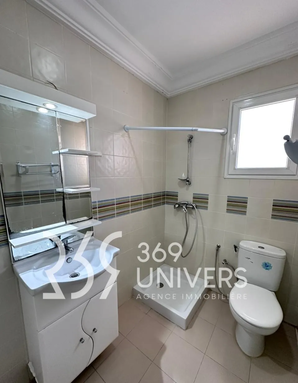 Etage de villa avec balcon à La Marsa