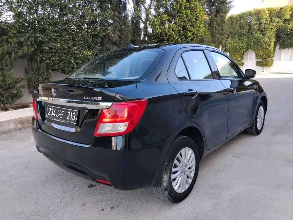 SUZUKI DZAIR GL PREMIÈRE MAIN EN TRÈS BON ÉTAT