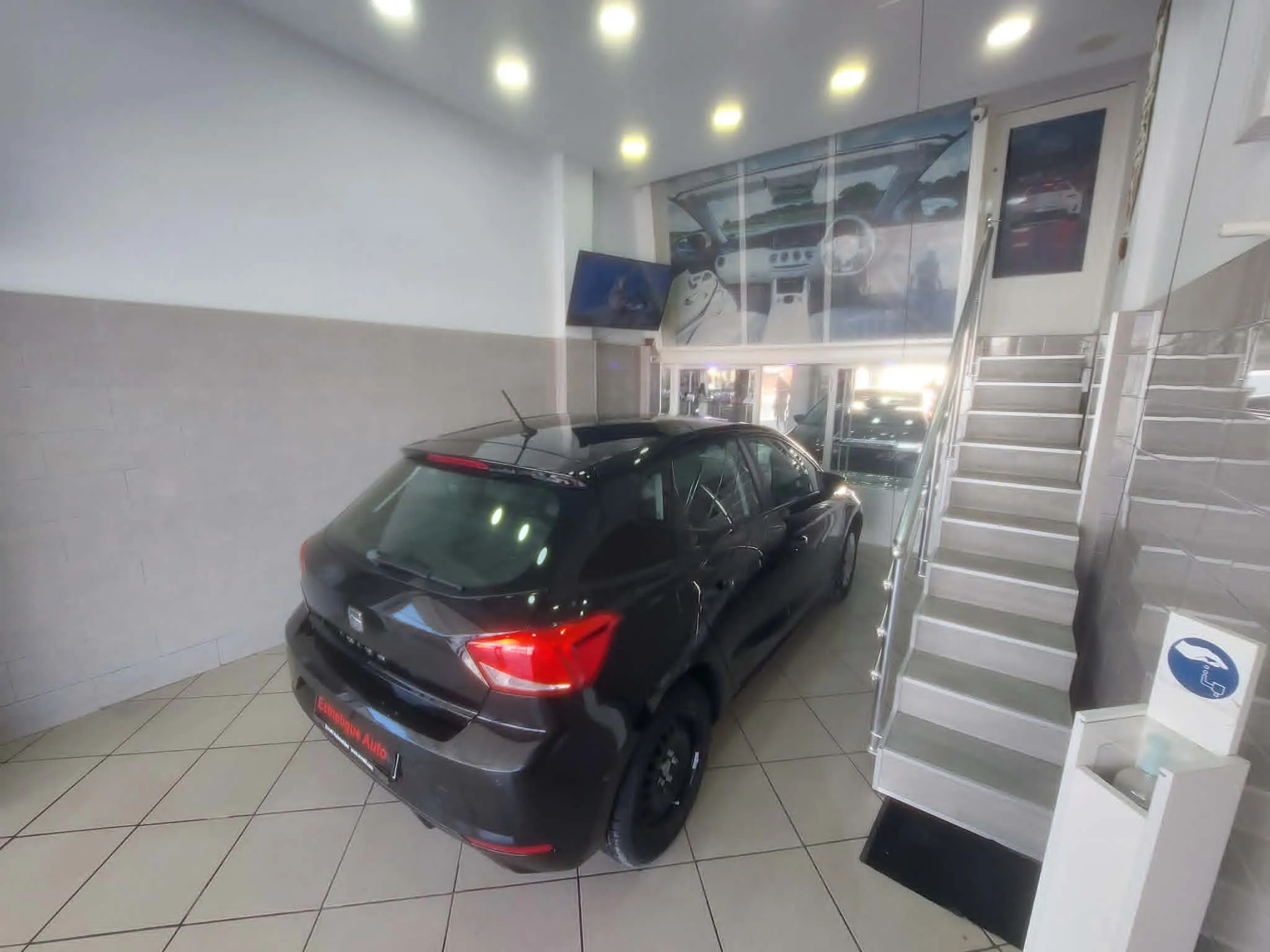 Seat Ibiza -2021 - Tel 98479647