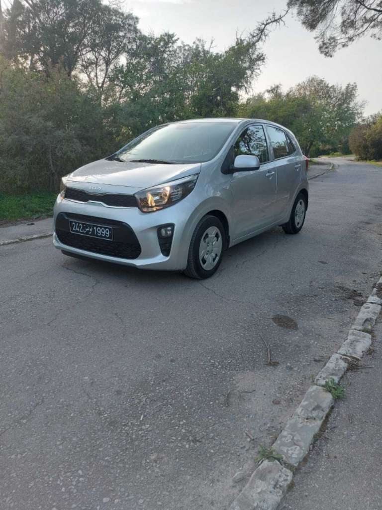 Kia picanto première main ( 8500 km)