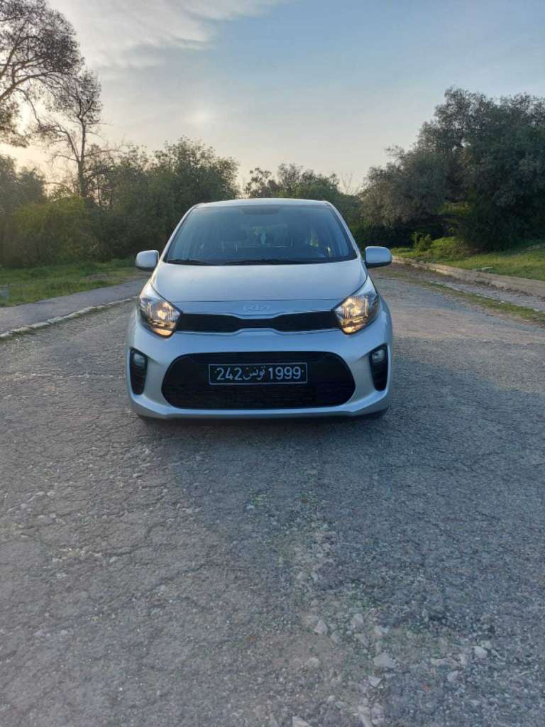 Kia picanto première main ( 8500 km)